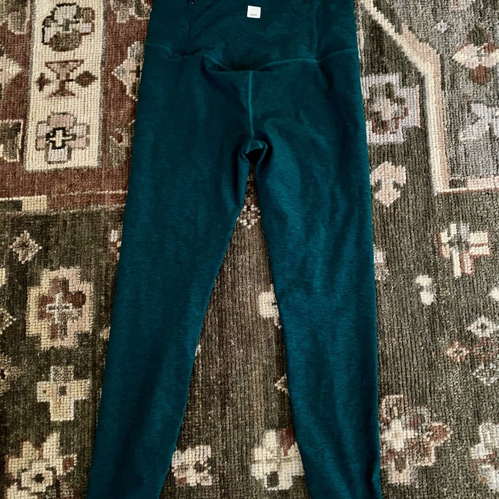 Vuori Leggings - Picture 4 of 5